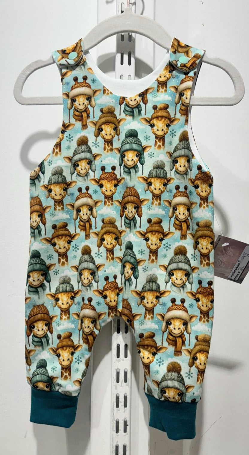 Cosy giraffe romper